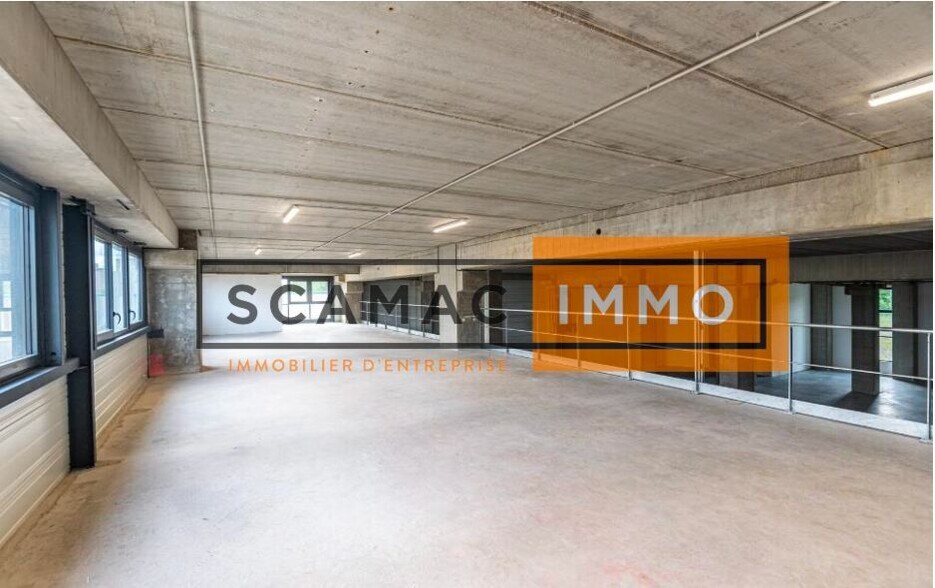 Industrial in Colombes for lease - Interior Photo - Image 2 of 13