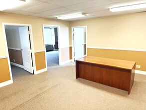 900 S Washington St, Falls Church, VA for lease Interior Photo- Image 1 of 3