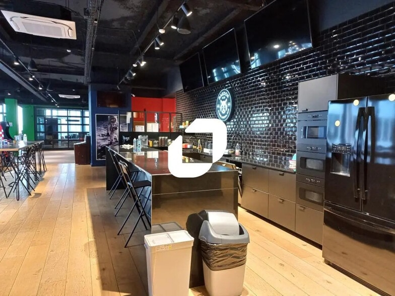 53/55 Rue Jean Jaurés, Lille for lease - Interior Photo - Image 3 of 5