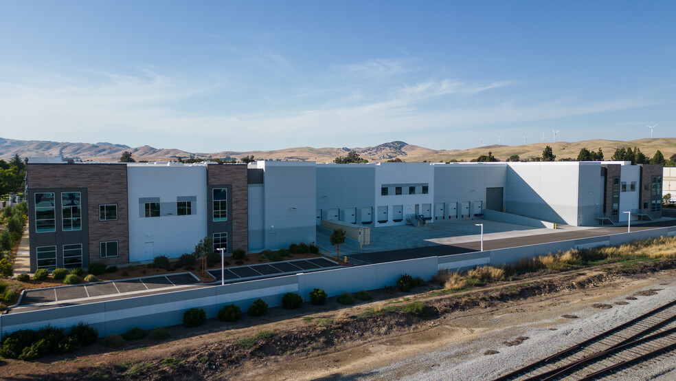 6011 Las Positas Rd, Livermore, CA for lease - Building Photo - Image 3 of 7