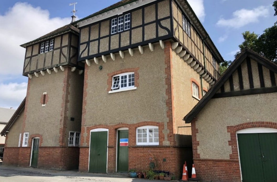 York Av, East Cowes for sale Primary Photo- Image 1 of 1