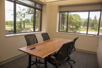 10001 W Innovation Dr, Wauwatosa, WI for lease Interior Photo- Image 2 of 4