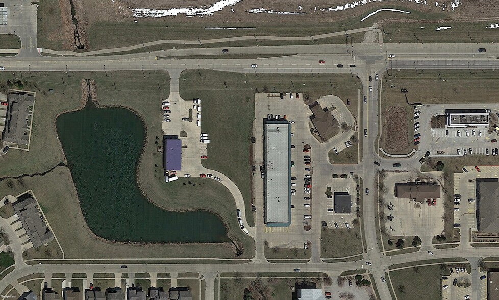 1200 E 1st St, Grimes, IA for lease - Building Photo - Image 1 of 3