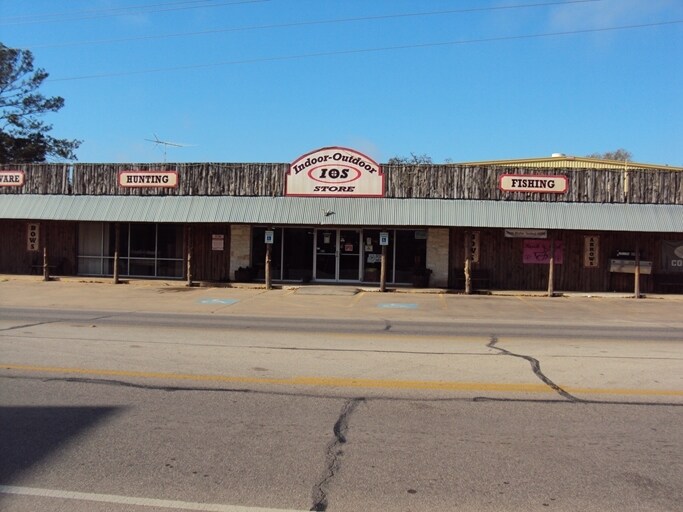 228 S Front St, Bellville, TX for sale Primary Photo- Image 1 of 1