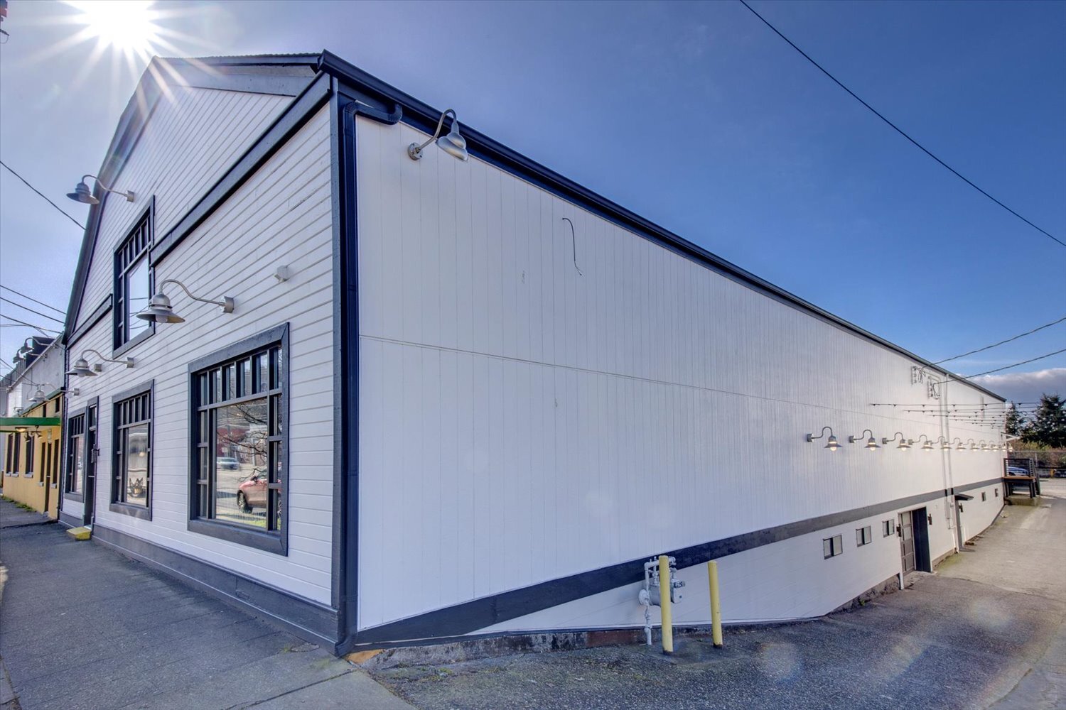 1415-1419 Elliott Ave W, Seattle, WA for lease Building Photo- Image 1 of 6