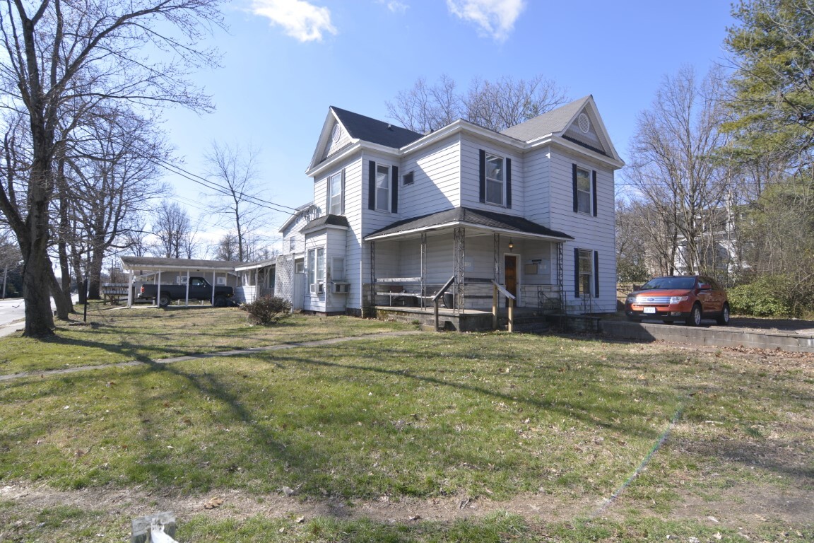 302 S Poplar St, Carbondale, IL for sale Primary Photo- Image 1 of 1