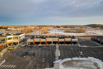 2 Royal Vista Link NW, Calgary, AB - aerial  map view - Image1