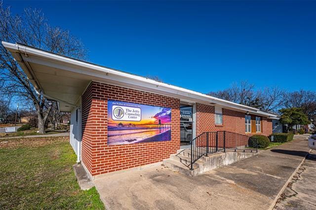 925 15th Ave NW, Ardmore, OK for sale - Building Photo - Image 3 of 34