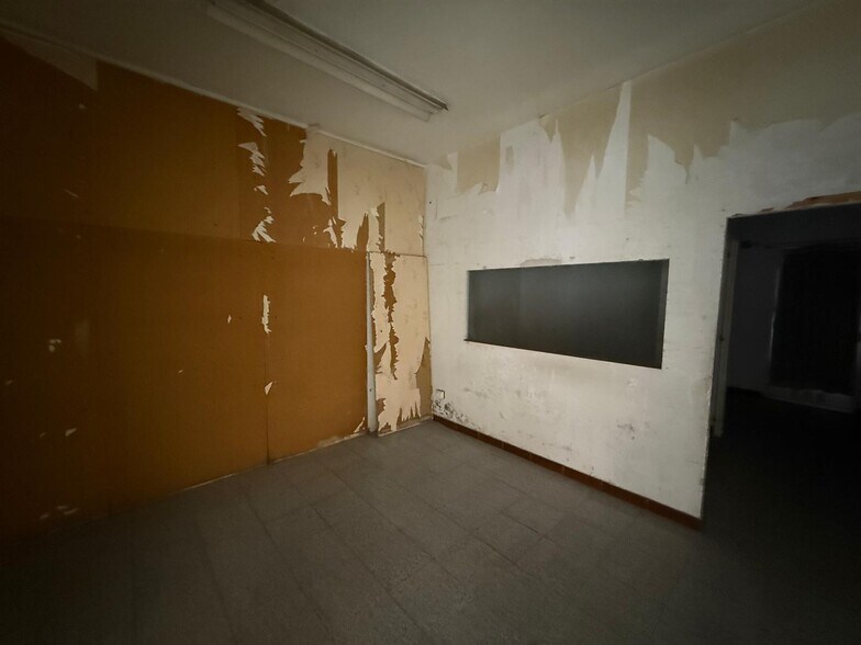 Retail in Zaragoza for sale - Interior Photo - Image 3 of 16