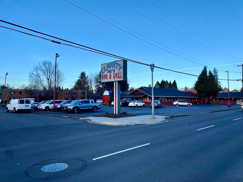 10813 NE Halsey St, Portland, OR for sale - Building Photo - Image 1 of 1