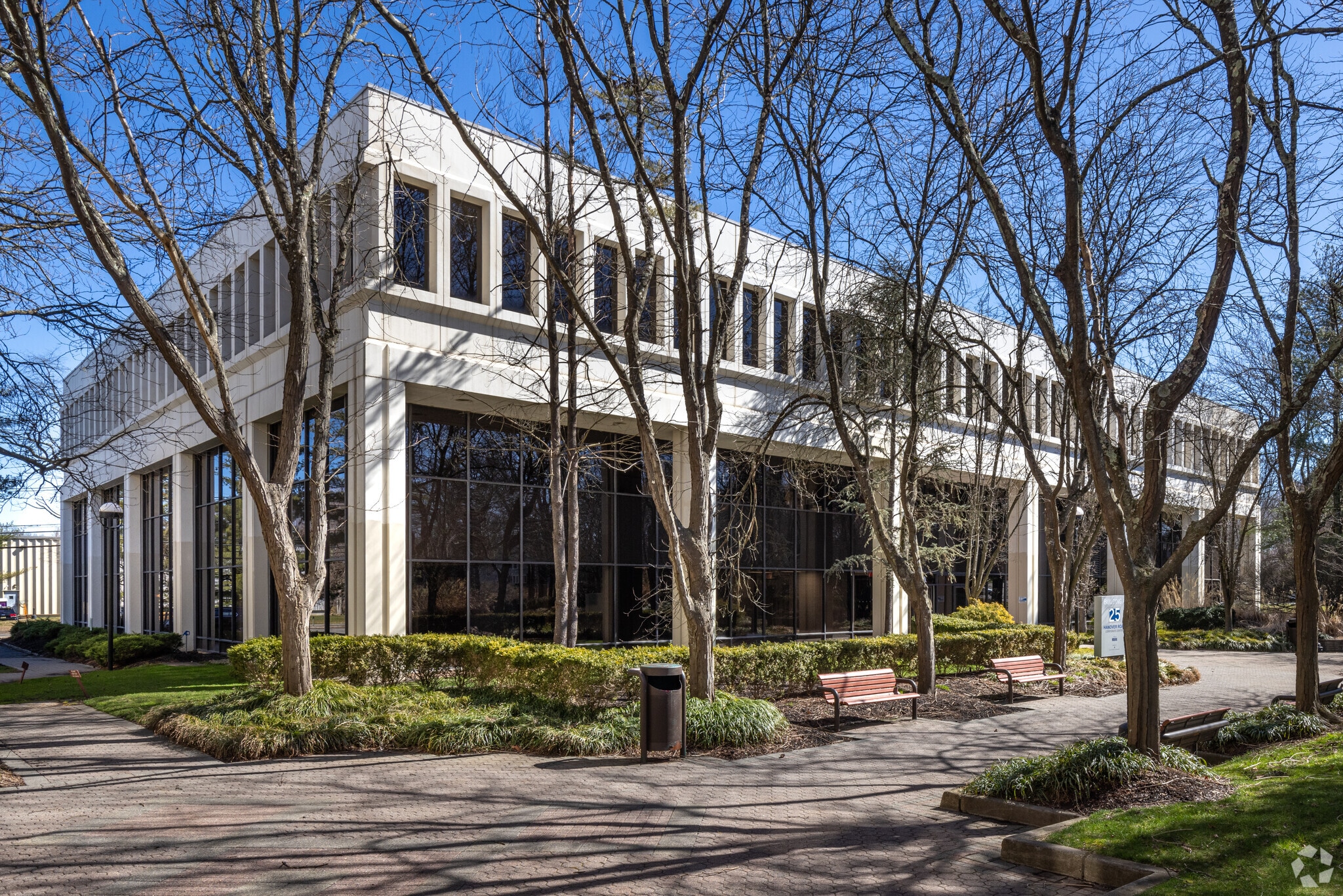 25 Hanover Rd, Florham Park, NJ for lease Building Photo- Image 1 of 9