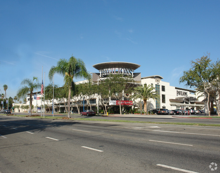 8951 Santa Monica Blvd, West Hollywood, CA for lease - Building Photo - Image 3 of 13