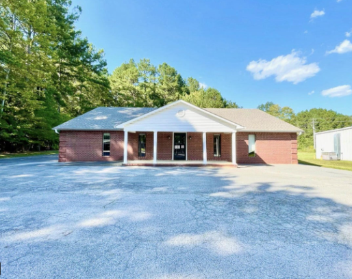 1250 Bettydale Dr, Iuka, MS for sale - Primary Photo - Image 1 of 5