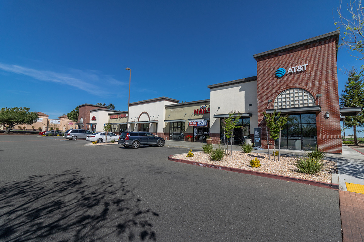 1810 E Main St, Woodland, CA for lease Primary Photo- Image 1 of 6