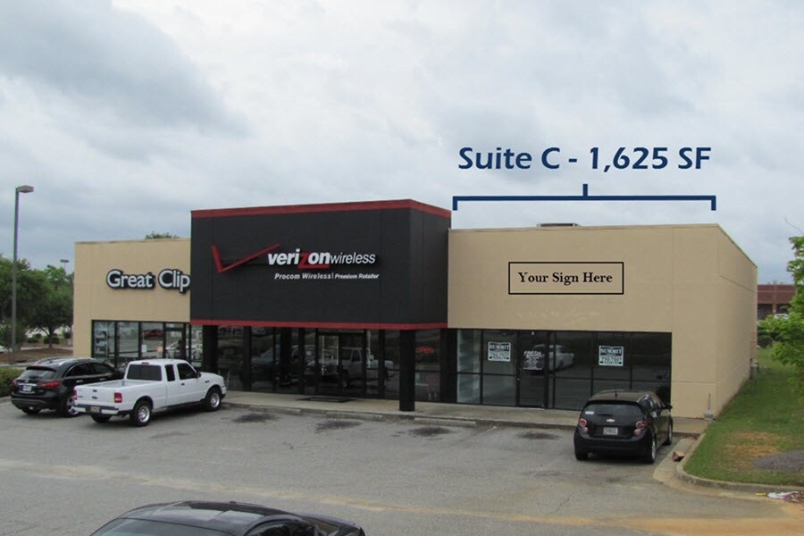 211 Russell Pky, Warner Robins, GA for sale Primary Photo- Image 1 of 1