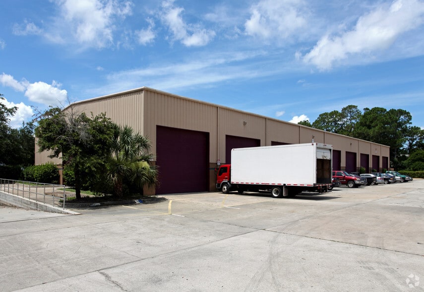 7 W Tower Cir, Ormond Beach, FL for sale - Building Photo - Image 2 of 2