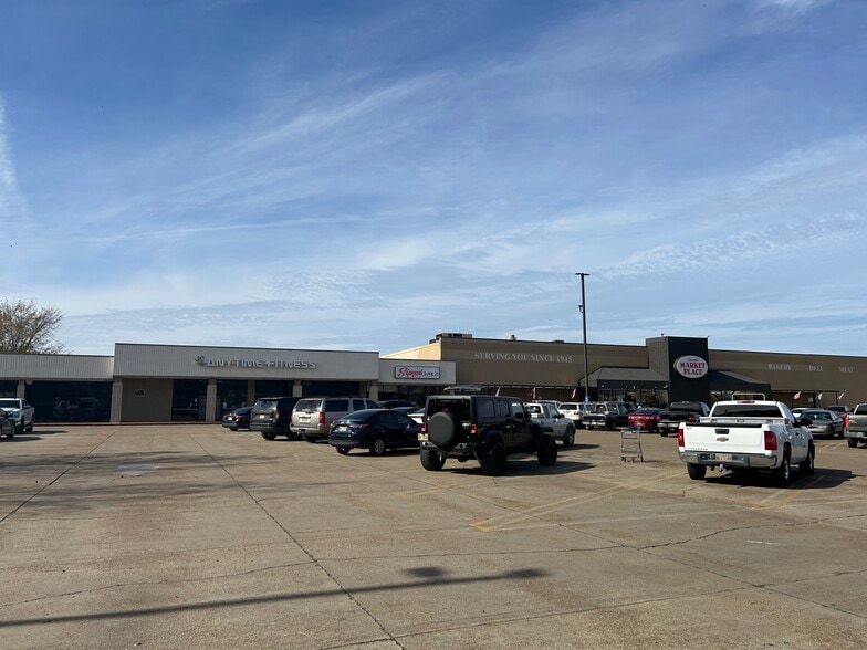 207 N Davis Ave, Cleveland, MS for lease - Building Photo - Image 2 of 8