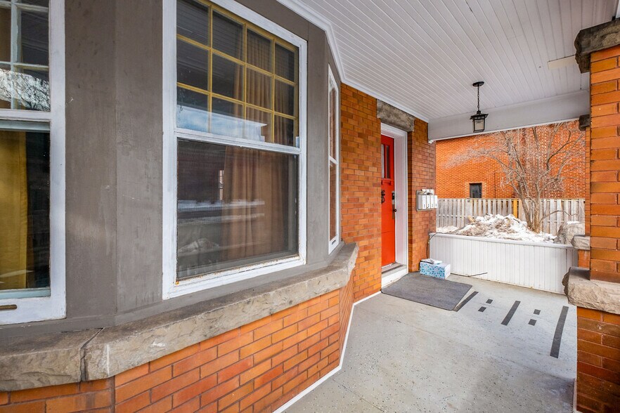 1031 Carling Av, Ottawa, ON for sale - Primary Photo - Image 2 of 50