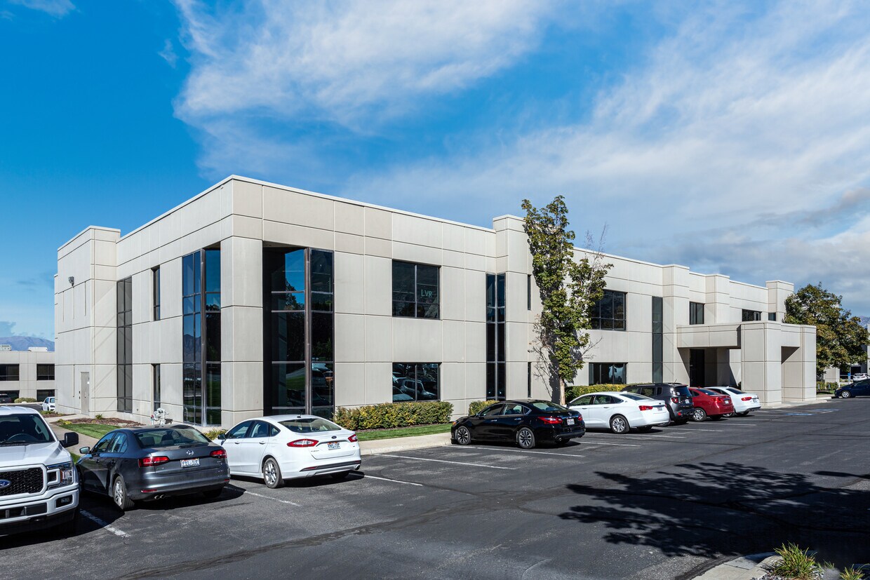 384 S 400 W, Lindon, UT for sale Building Photo- Image 1 of 1