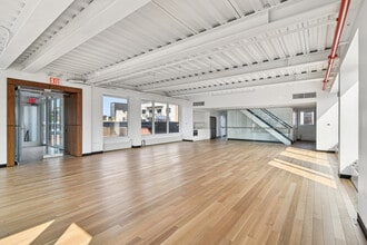 210 Elizabeth St, New York, NY for lease Interior Photo- Image 2 of 8