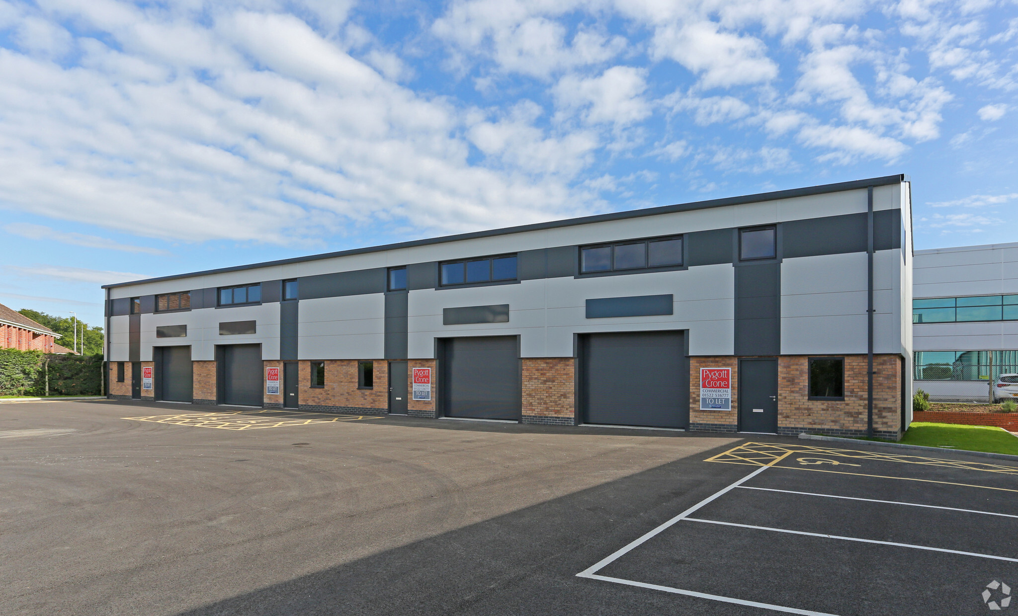 Sadler Rd, Lincoln for lease Primary Photo- Image 1 of 5