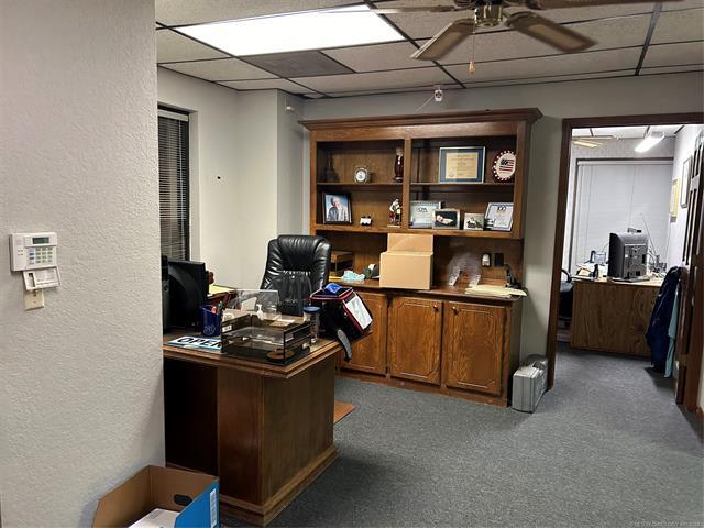 11902 N Pennsylvania Ave, Oklahoma City, OK 73120 | LoopNet