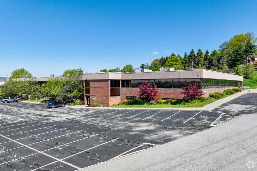 101 Kappa Dr, Pittsburgh, PA for lease - Primary Photo - Image 1 of 21