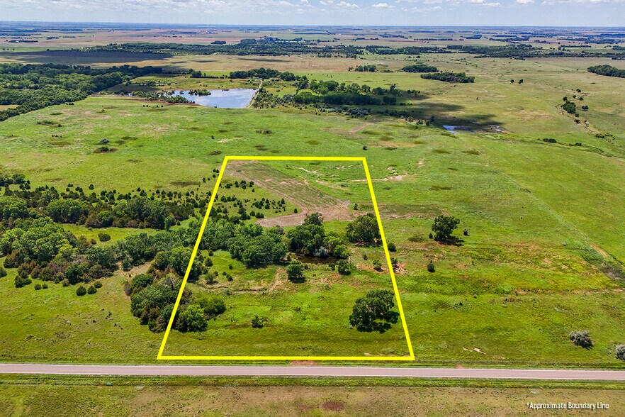 Parcel A on N. Berry ave, Kingman, KS for sale - Primary Photo - Image 1 of 17
