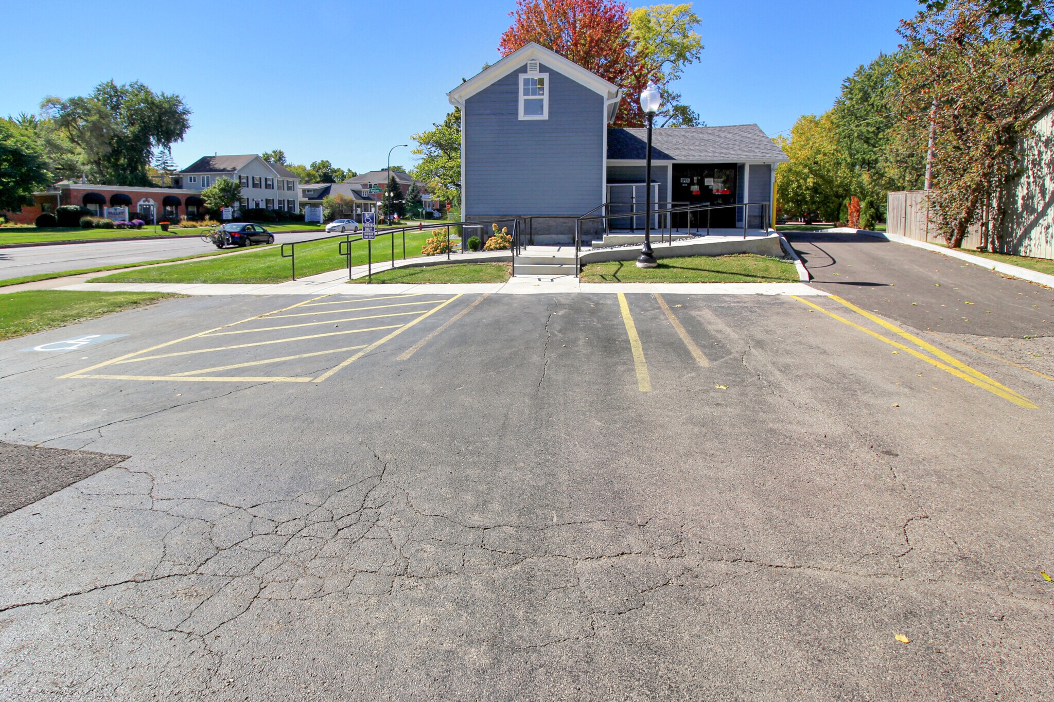 501 E State St, Geneva, IL 60134 Retail for Sale