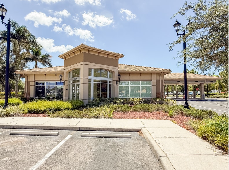 3501 Vandenberg Way, Estero, FL for lease - Building Photo - Image 1 of 4