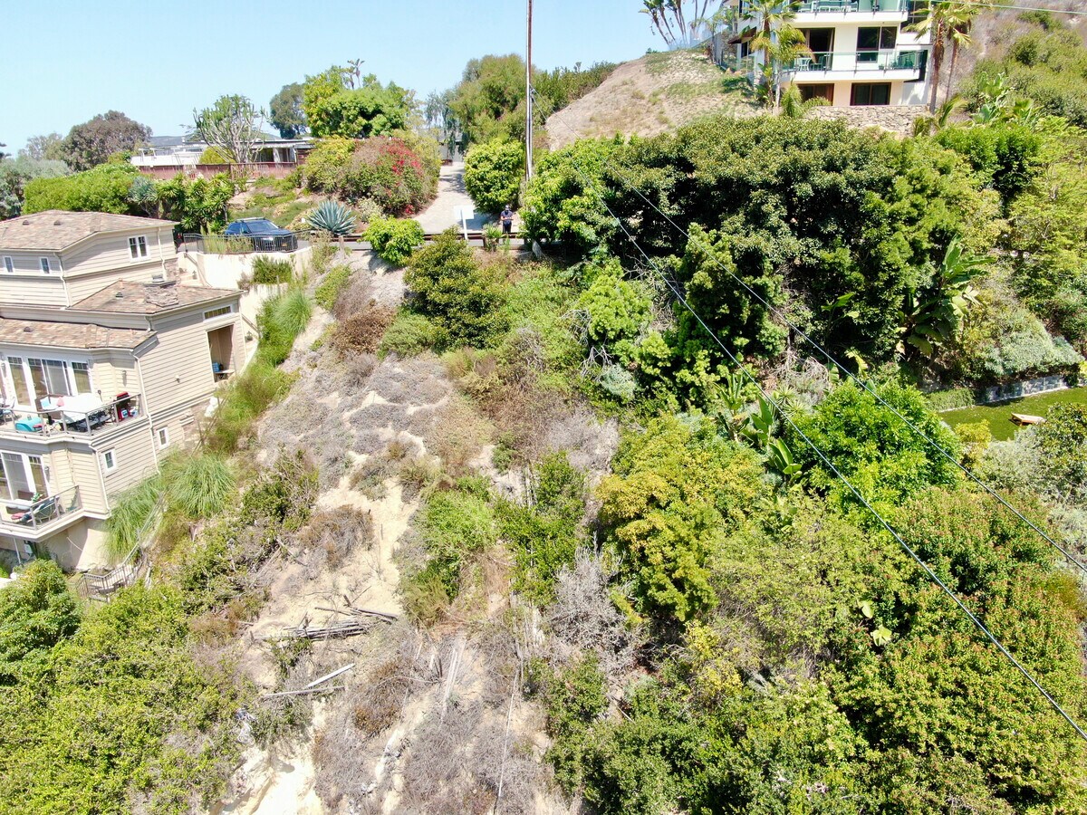 View Photo