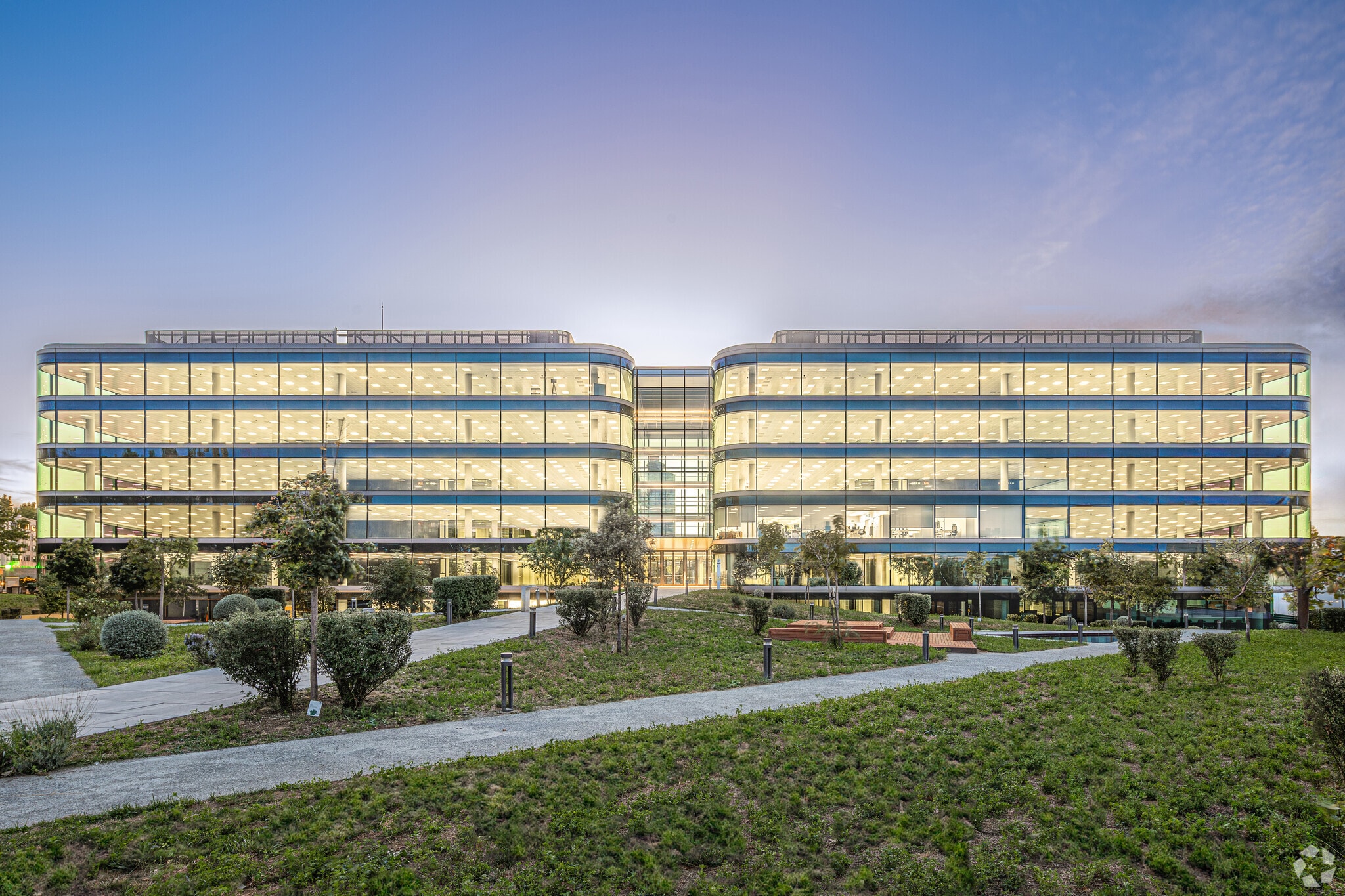 Calle Nanclares de Oca, 17, Madrid, Madrid for lease Building Photo- Image 1 of 36