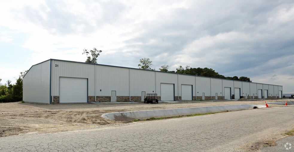 5164 W Military Hwy, Chesapeake, VA for lease - Primary Photo - Image 1 of 5