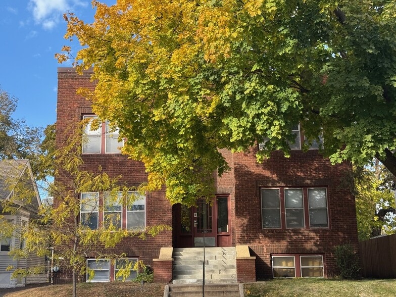 1733 Selby Ave, Saint Paul, MN for sale - Building Photo - Image 1 of 3