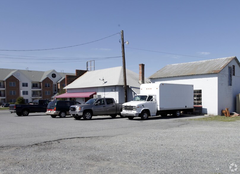 1027 N State St, Dover, DE for sale - Building Photo - Image 1 of 1