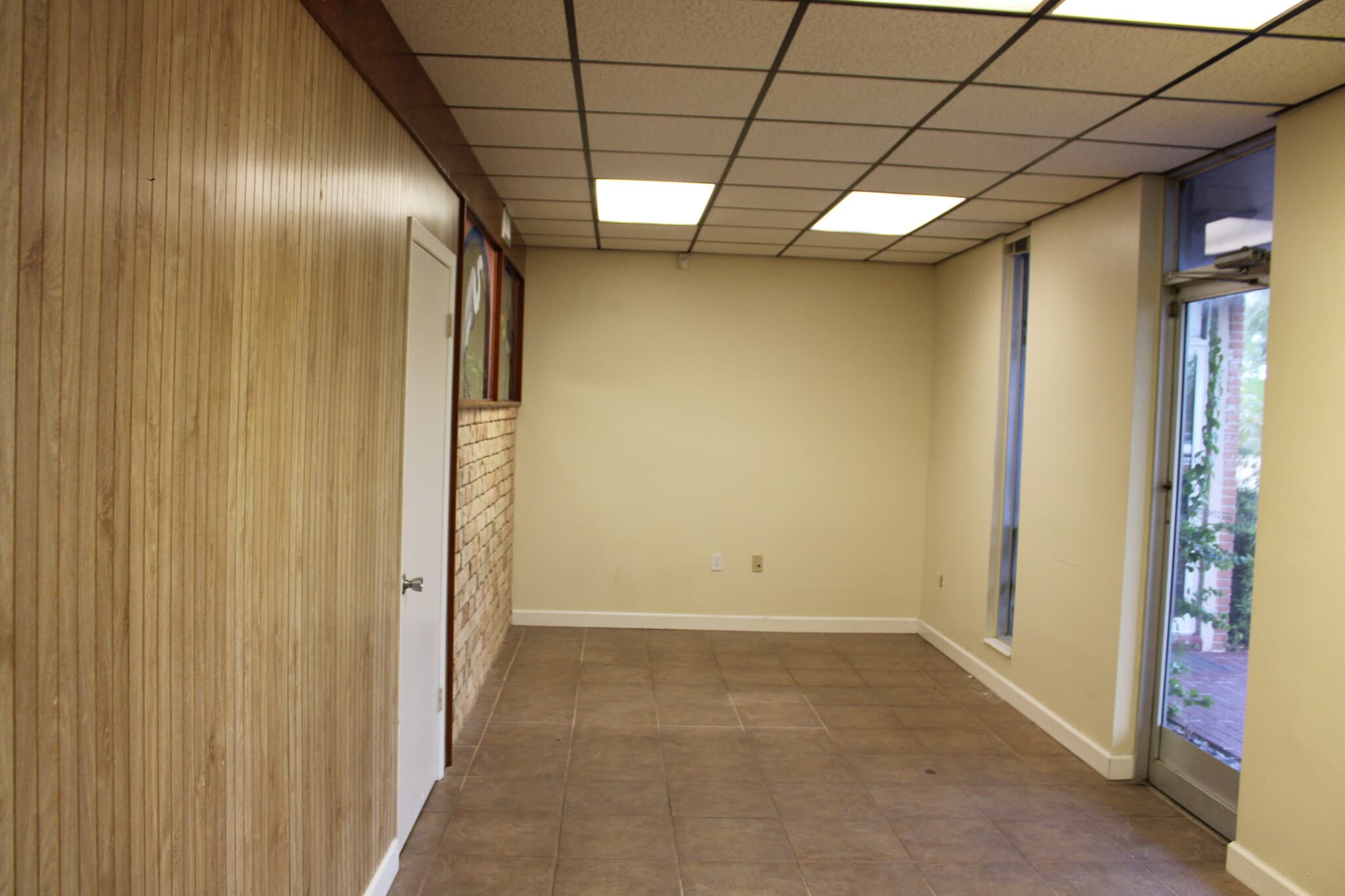 1224-1240 66th St, Saint Petersburg, FL for lease Interior Photo- Image 1 of 9