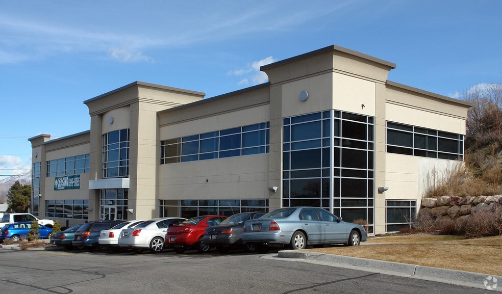 5202 S Freeway Park Dr, Riverdale, UT for lease - Primary Photo - Image 1 of 3