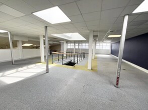 Office in Levallois-Perret for lease Interior Photo- Image 1 of 10