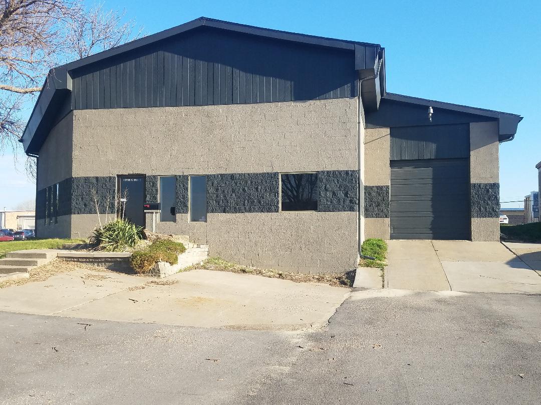13726 C St, Omaha, NE for sale Building Photo- Image 1 of 1