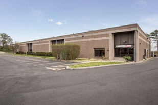 41 Howard Pl, Ronkonkoma NY - Warehouse