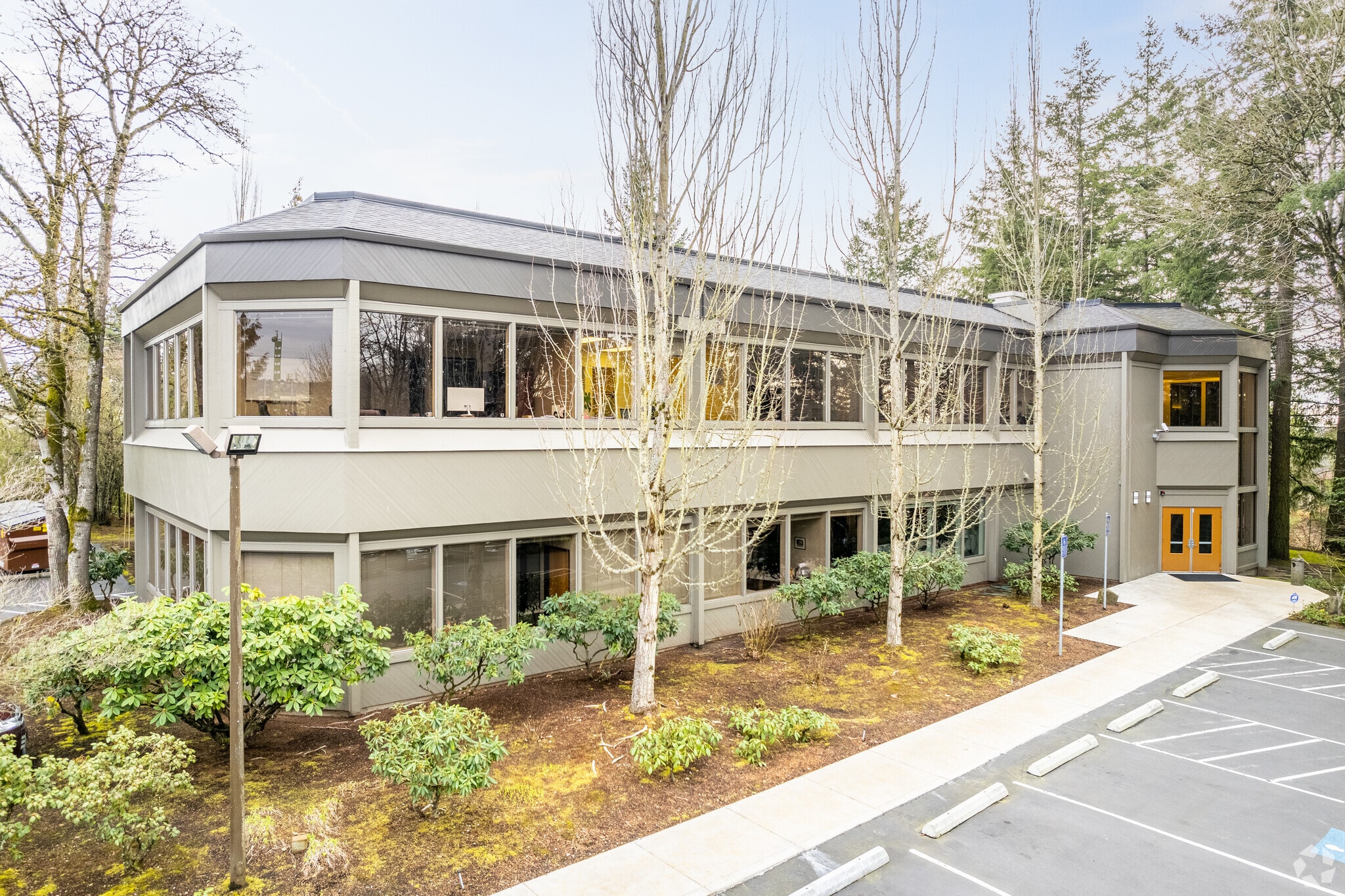 10200 SW Eastridge St, Portland, OR for sale Primary Photo- Image 1 of 1