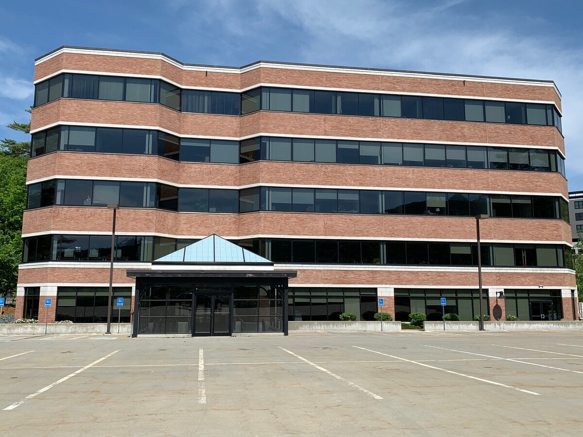 67 Etna Rd, Lebanon, NH 03766