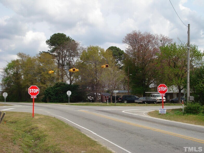 1217 Red Hill Church Rd, Dunn, NC 28334 Flex for Sale