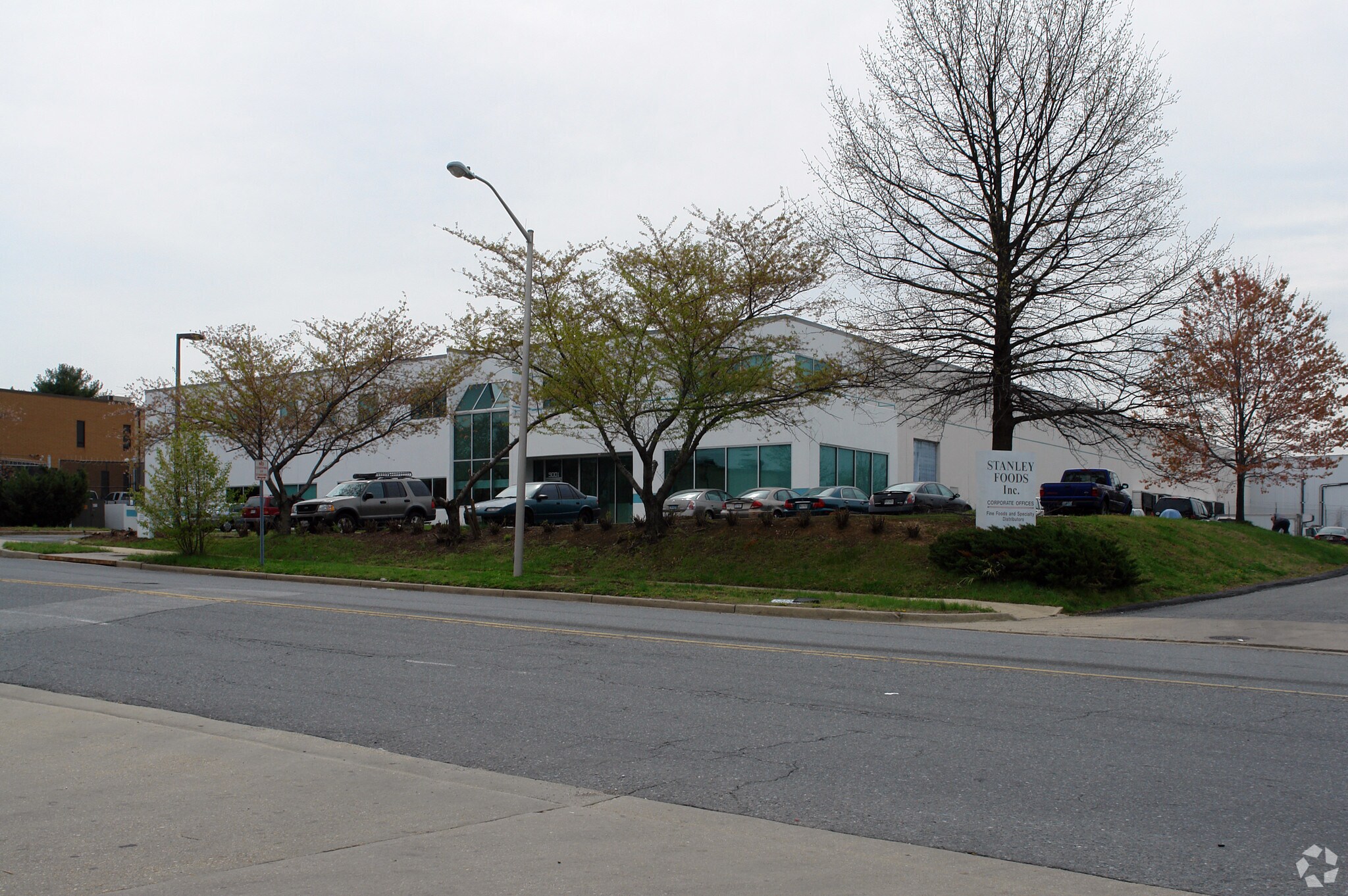 9001 E Hampton Dr, Capitol Heights, MD for lease Building Photo- Image 1 of 6
