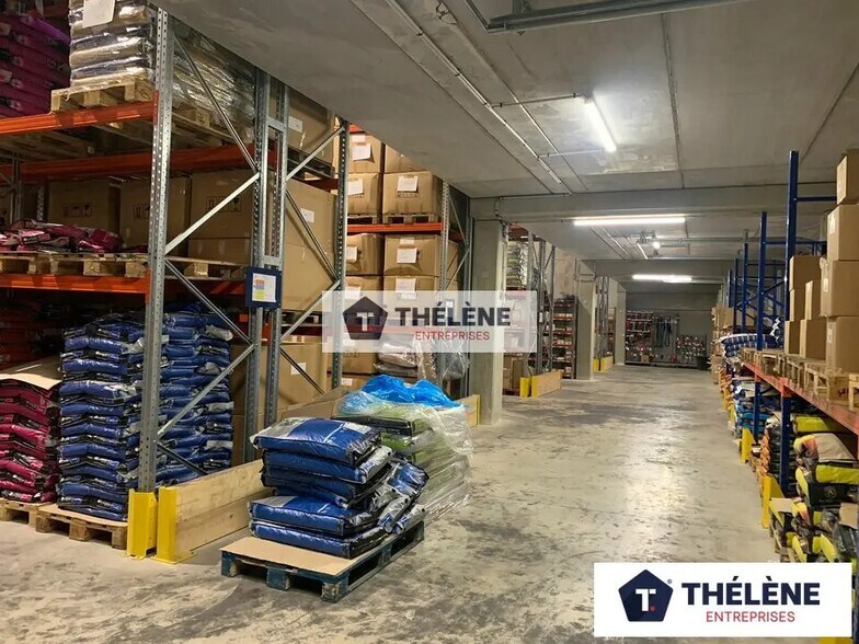 Flex in Vendargues for lease - Building Photo - Image 3 of 10