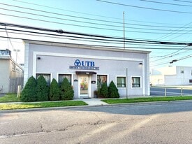 146 E 2nd St, Mineola NY - Warehouse