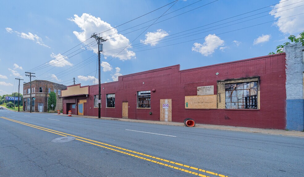 2308 N Liberty St, WinstonSalem, NC 27105