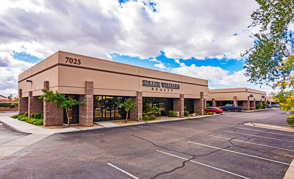 7075 W Bell Rd, Glendale, AZ for lease - Building Photo - Image 2 of 7