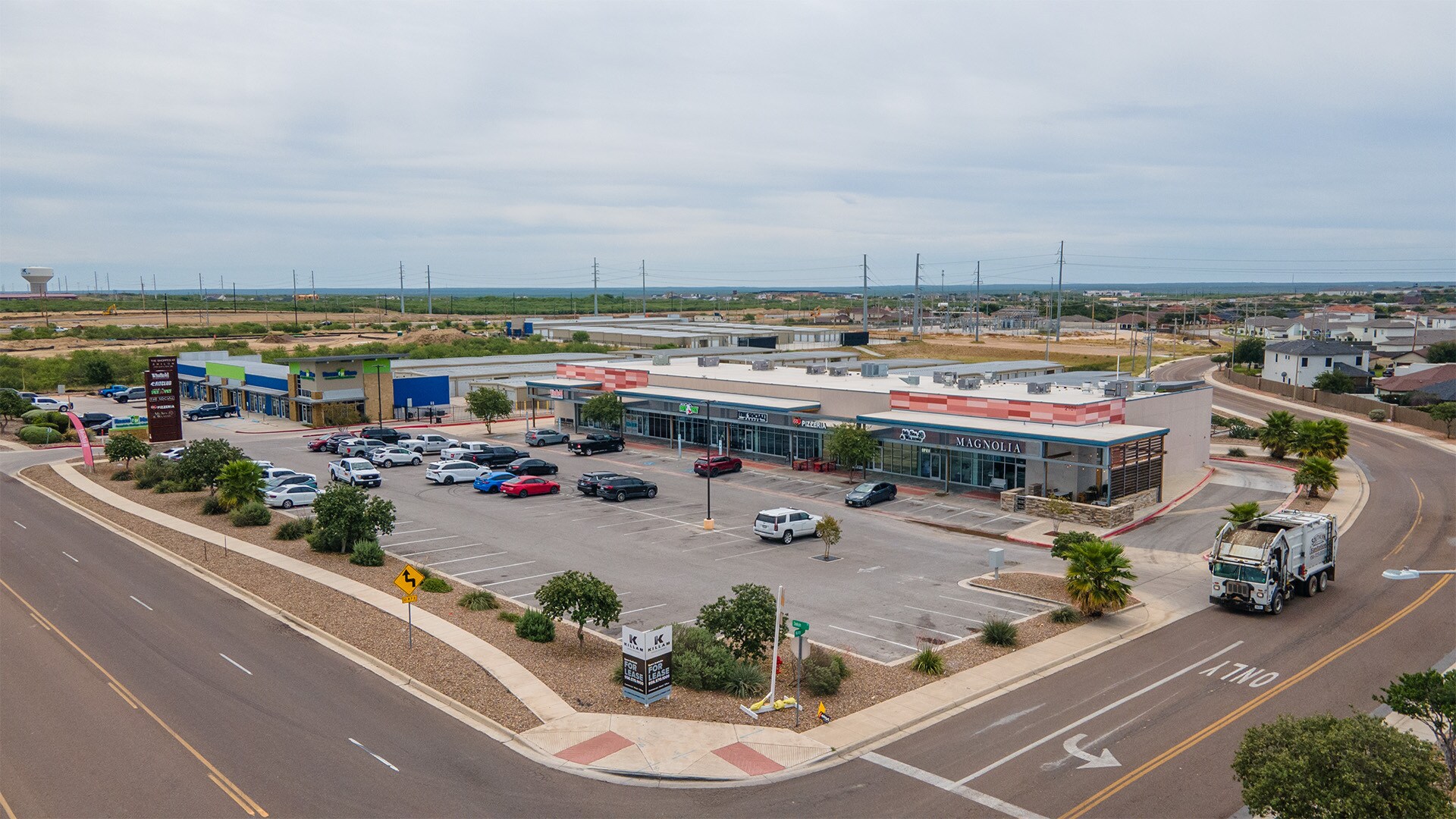 2101 Shiloh Dr, Laredo, TX for lease Building Photo- Image 1 of 13