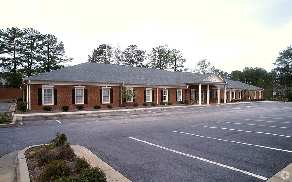 110 Habersham Dr, Fayetteville, GA for lease - Building Photo - Image 2 of 8